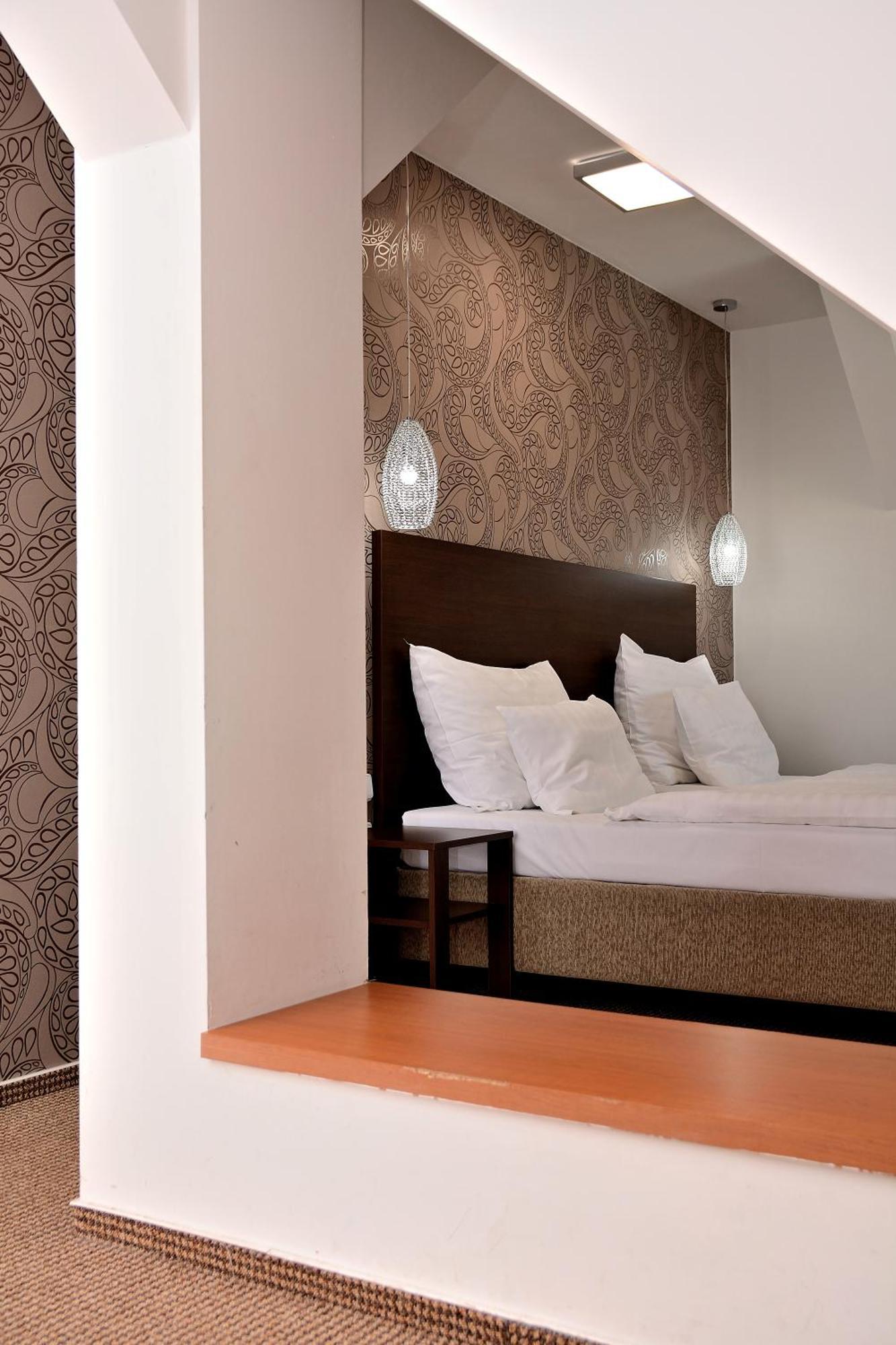 Hotel Atrium 3*